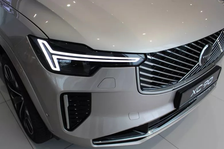 Volvo XC90 2.0 l Recharge Ultimate Bright