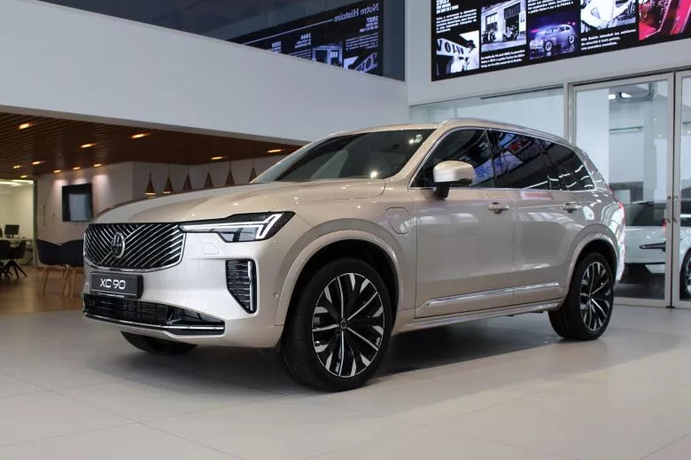 Volvo XC90 2.0 l Recharge Ultimate Bright