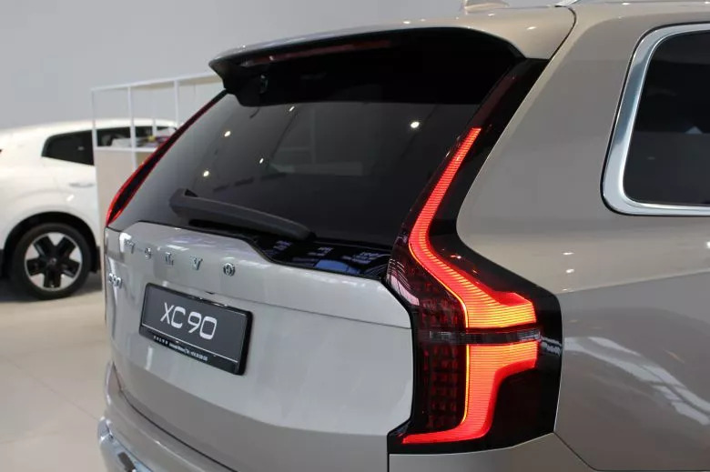 Volvo XC90 2.0 l Recharge Ultimate Bright