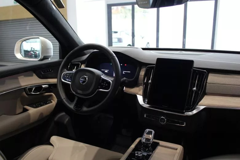 Volvo XC90 2.0 l Recharge Ultimate Bright