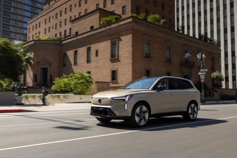 World Car Awards : Le Volvo EX90 reçoit le titre de « World Luxury Car »