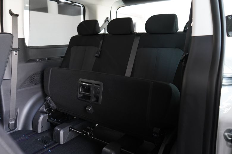 Hyundai Staria 9 places 2.2 CRDI