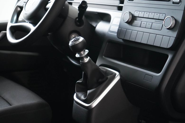 Hyundai Staria 9 places 2.2 CRDI