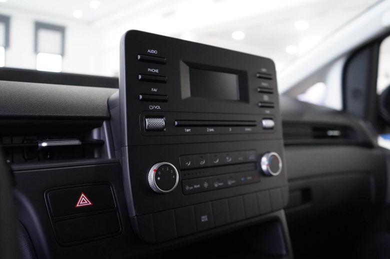 Hyundai Staria 9 places 2.2 CRDI