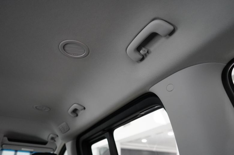 Hyundai Staria 9 places 2.2 CRDI