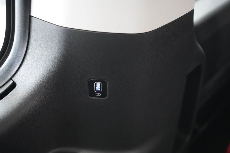 Hyundai Staria 9 places 2.2 CRDI