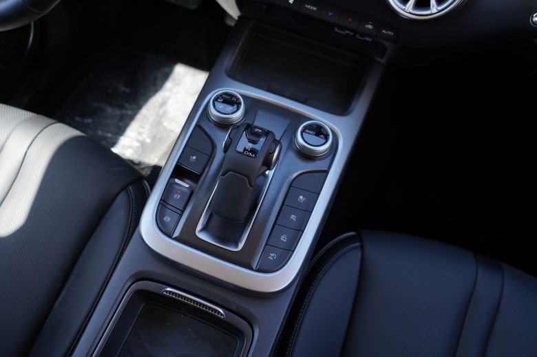 GWM Tank 300 HEV 2.0 L