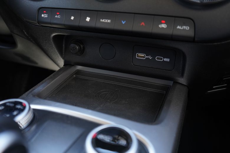 GWM Tank 300 HEV 2.0 L