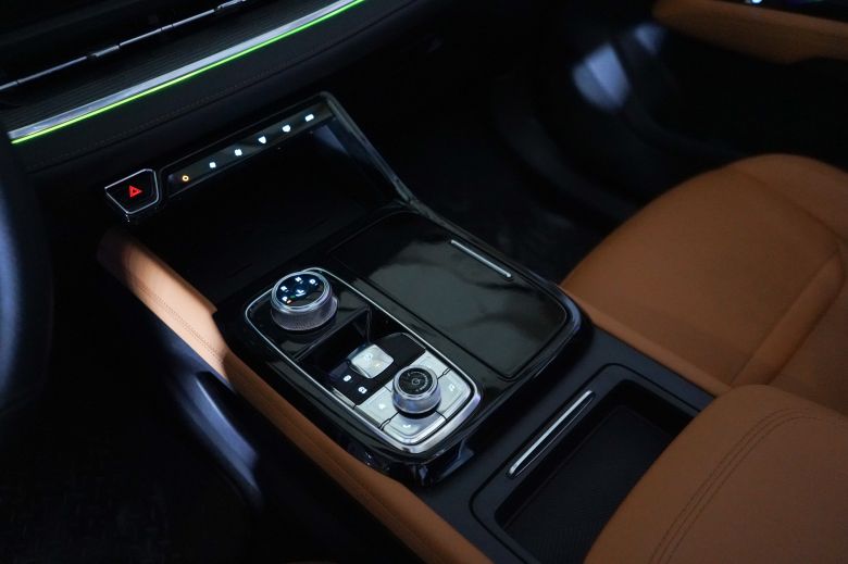 AlphaFord lance le nouveau Ford Territory en Tunisie : un SUV 5 places alliant style, technologie et puissance.