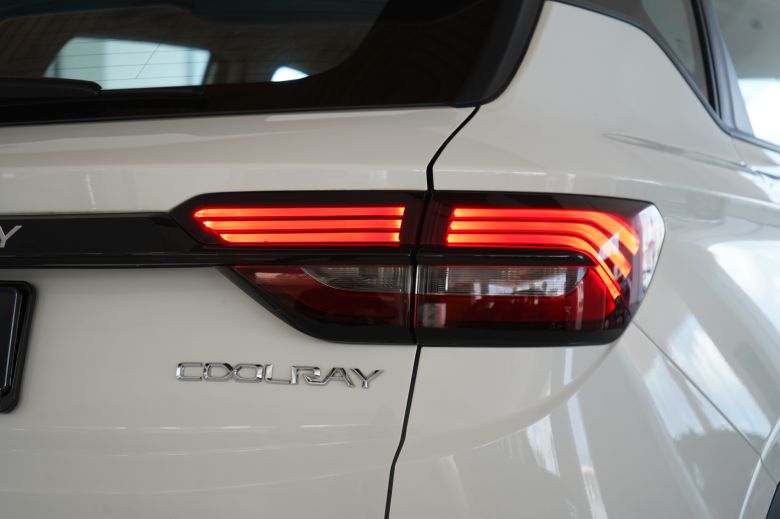 Geely Coolray 1.5 L