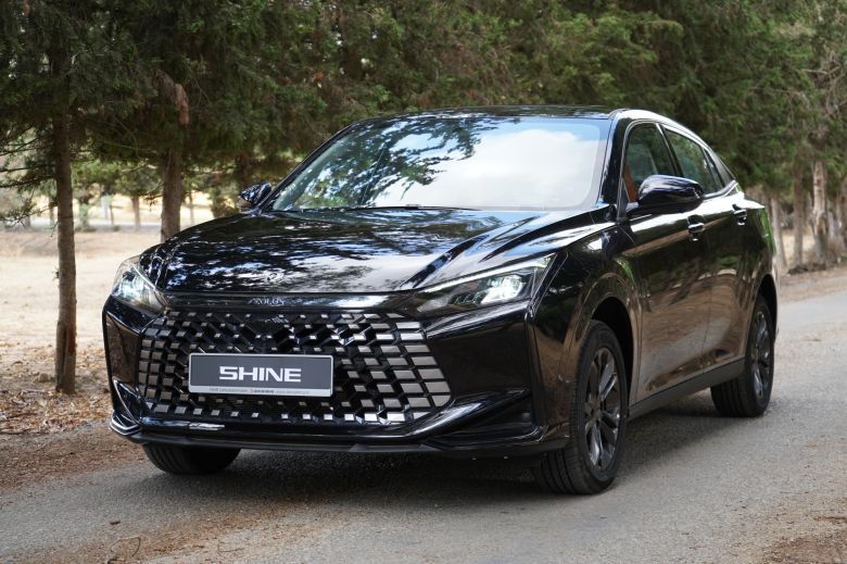 Dongfeng Shine 1.5 Mach Power BVA