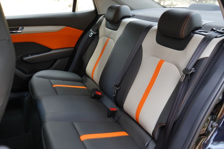 Dongfeng Shine 1.5 Mach Power BVA