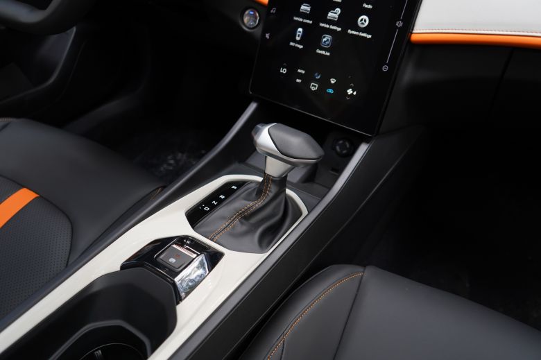 Dongfeng Shine 1.5 Mach Power BVA