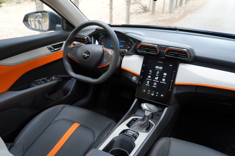 Dongfeng Shine 1.5 Mach Power BVA