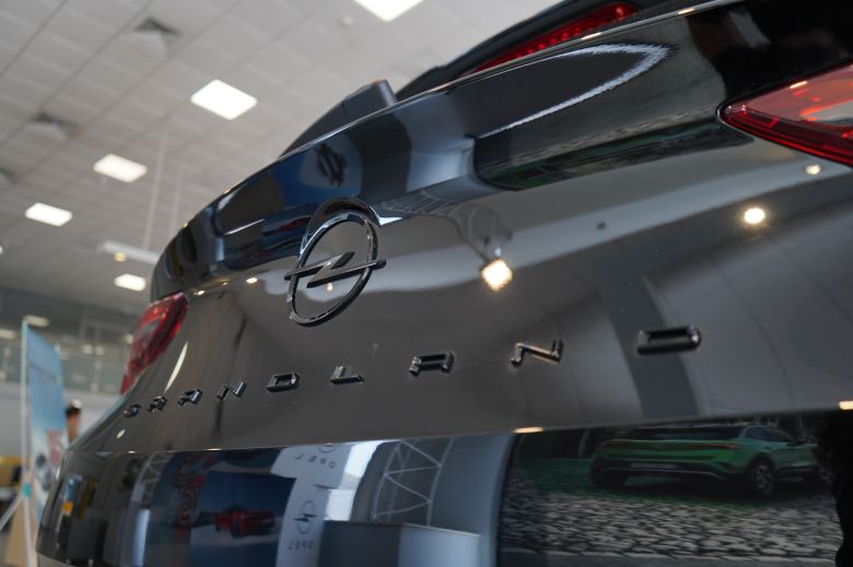 Opel Grandland 1.6 L Turbo GS Line BVA