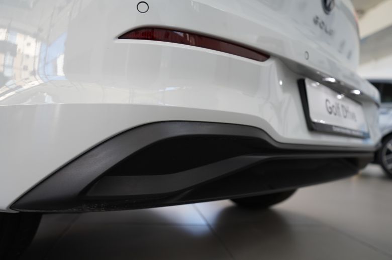 Volkswagen Golf 8 1.4 L TSI Drive