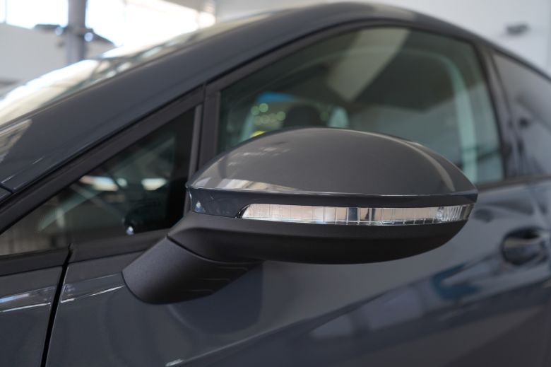 Volkswagen Golf 8 1.4 L TSI Life