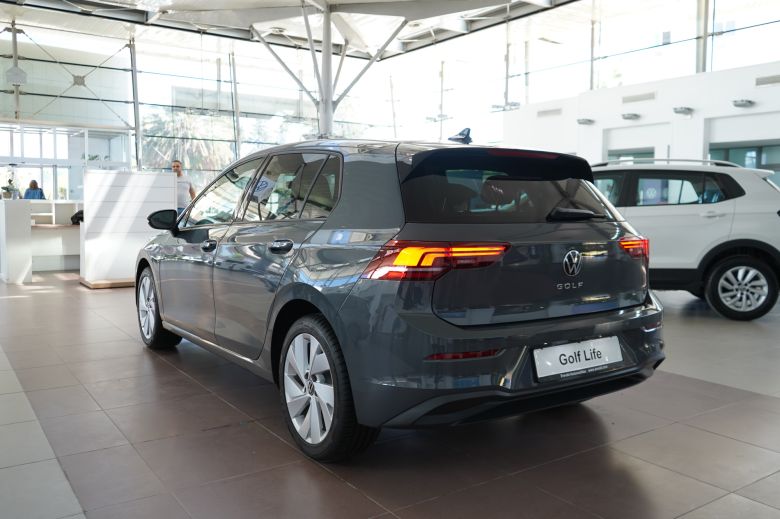 Volkswagen Golf 8 1.4 L TSI Life