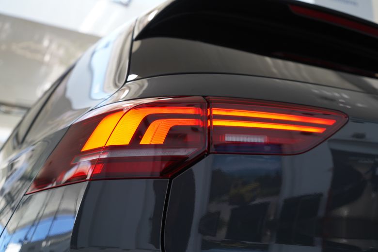 Volkswagen Golf 8 1.4 L TSI Life