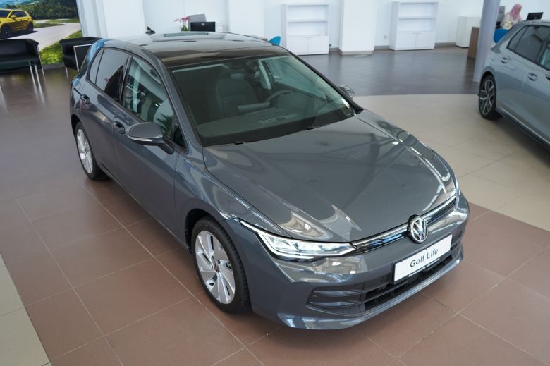 Volkswagen Golf 8 1.4 L TSI Life