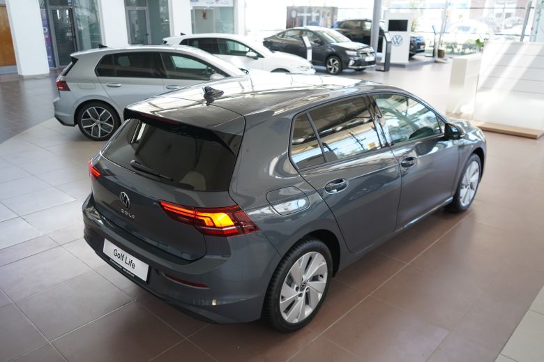 Volkswagen Golf 8 1.4 L TSI Life