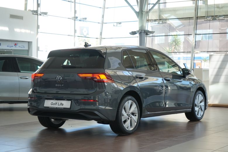 Volkswagen Golf 8 1.4 L TSI Life