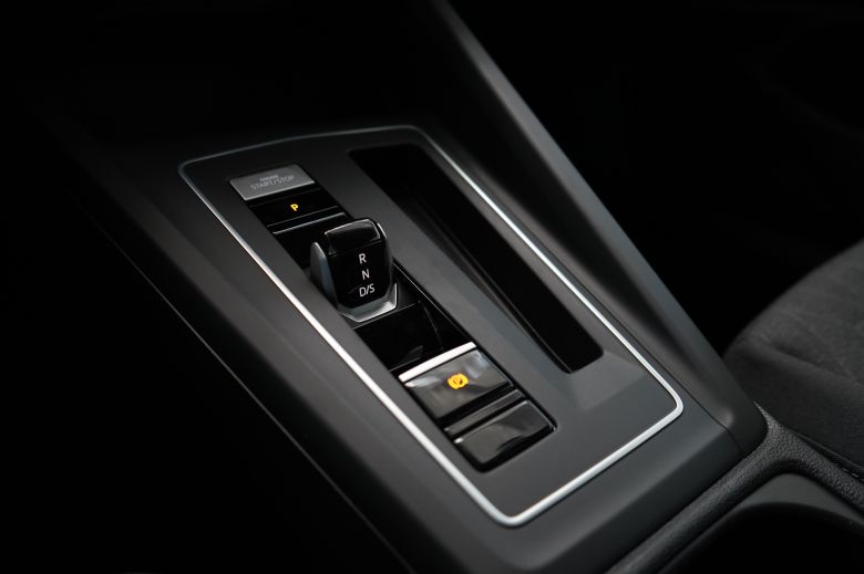 Volkswagen Golf 8 1.4 L TSI Life