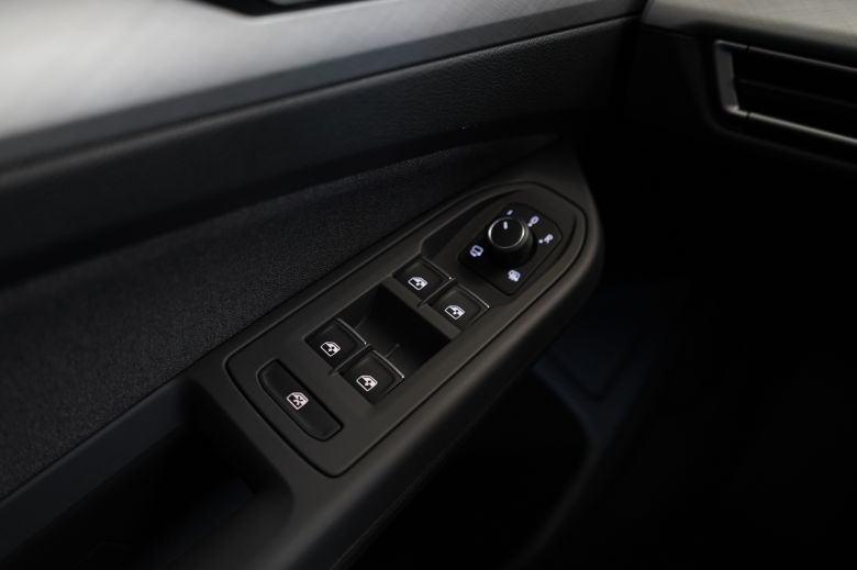 Volkswagen Golf 8 1.4 L TSI Life