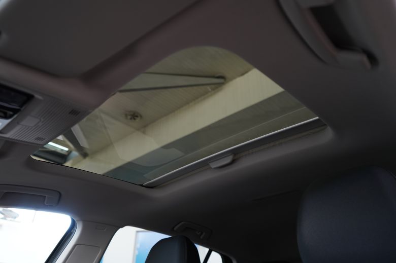 Volkswagen Golf 8 1.4 L TSI Life