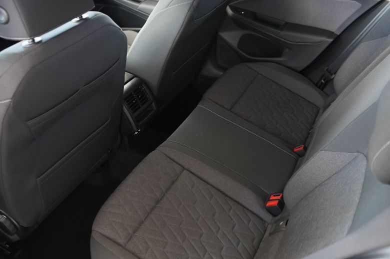 Volkswagen Golf 8 1.4 L TSI Life