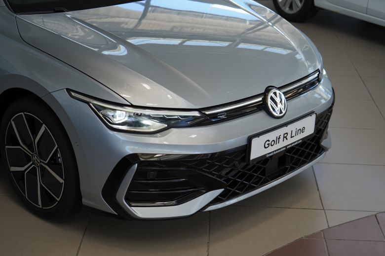 Volkswagen Golf 8 1.4 L TSI R-Line