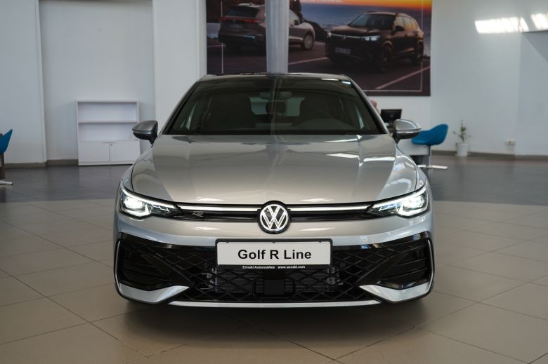Volkswagen Golf 8 1.4 L TSI R-Line