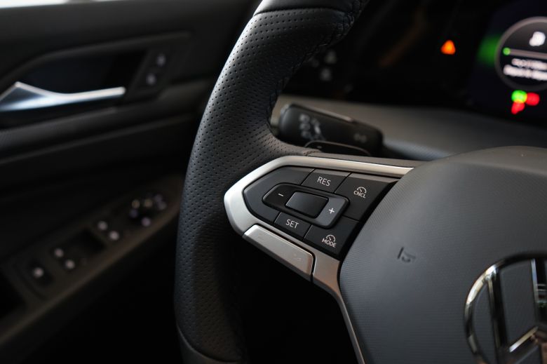 Volkswagen Golf 8 1.4 L TSI R-Line