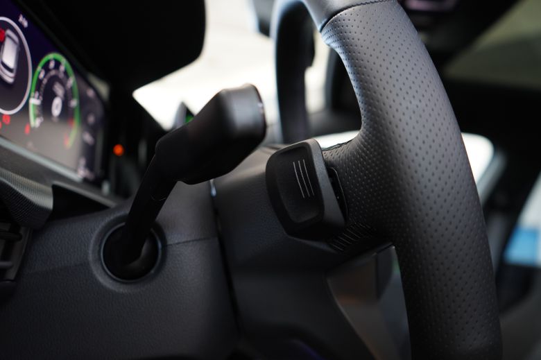 Volkswagen Golf 8 1.4 L TSI R-Line