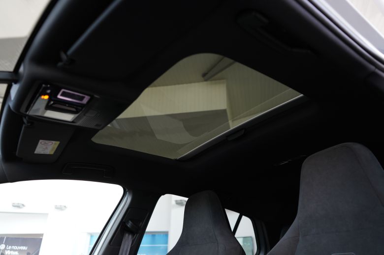 Volkswagen Golf 8 1.4 L TSI R-Line