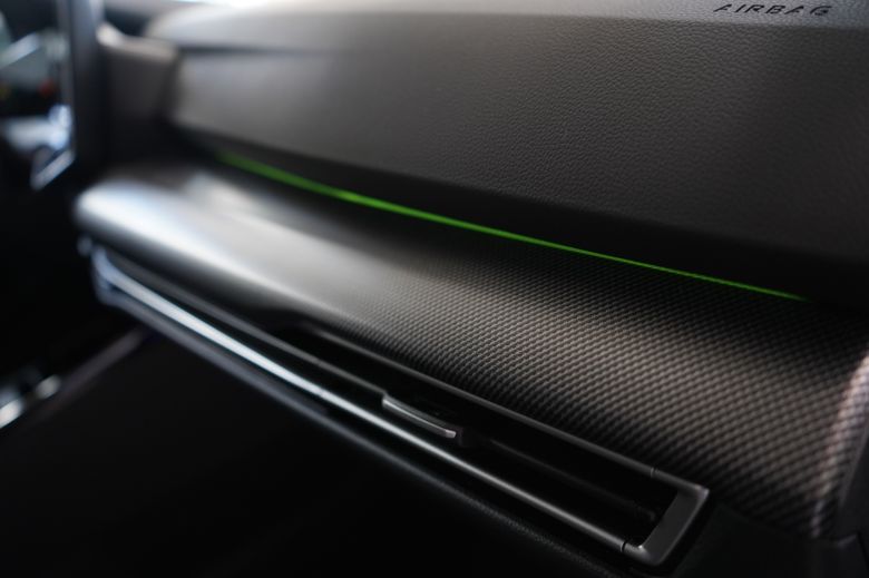 Volkswagen Golf 8 1.4 L TSI R-Line