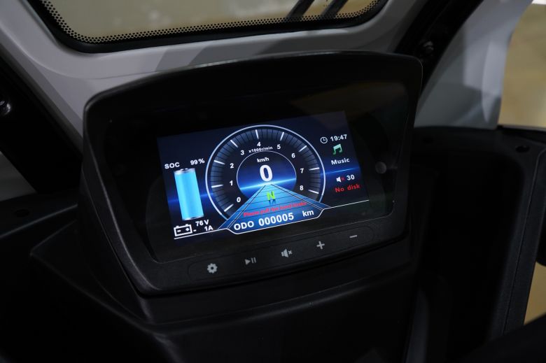 Hyacinth Automotive ouvre la voie de la logistique 100% électrique avec Cenntro et RAPSEV