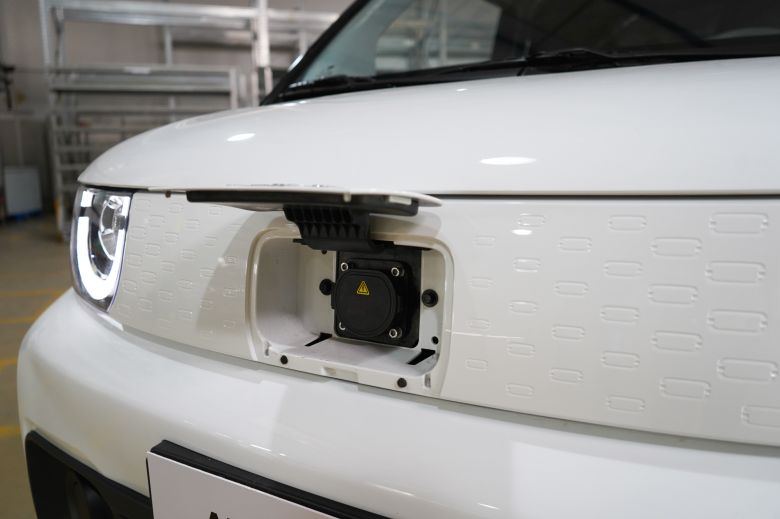 Hyacinth Automotive ouvre la voie de la logistique 100% électrique avec Cenntro et RAPSEV