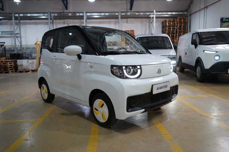 Hyacinth Automotive ouvre la voie de la logistique 100% électrique avec Cenntro et RAPSEV