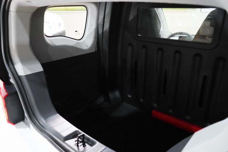 Hyacinth Automotive ouvre la voie de la logistique 100% électrique avec Cenntro et RAPSEV