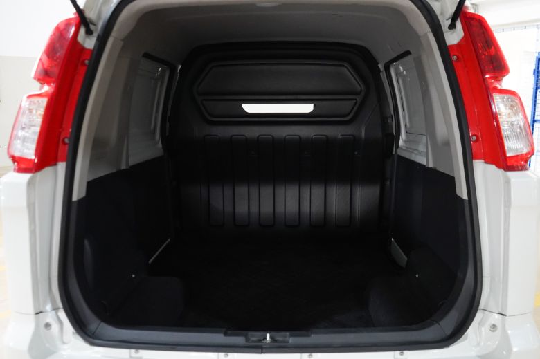 Hyacinth Automotive ouvre la voie de la logistique 100% électrique avec Cenntro et RAPSEV