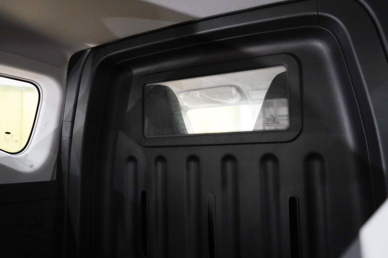 Hyacinth Automotive ouvre la voie de la logistique 100% électrique avec Cenntro et RAPSEV