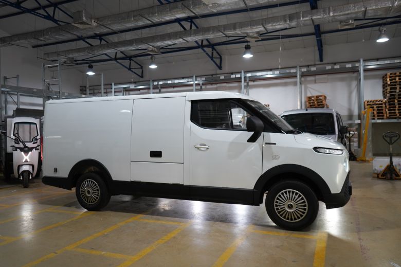 Hyacinth Automotive ouvre la voie de la logistique 100% électrique avec Cenntro et RAPSEV