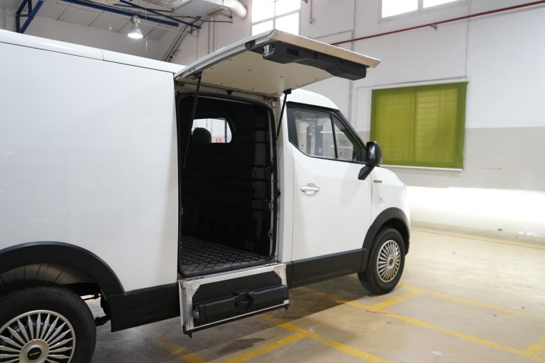 Hyacinth Automotive ouvre la voie de la logistique 100% électrique avec Cenntro et RAPSEV