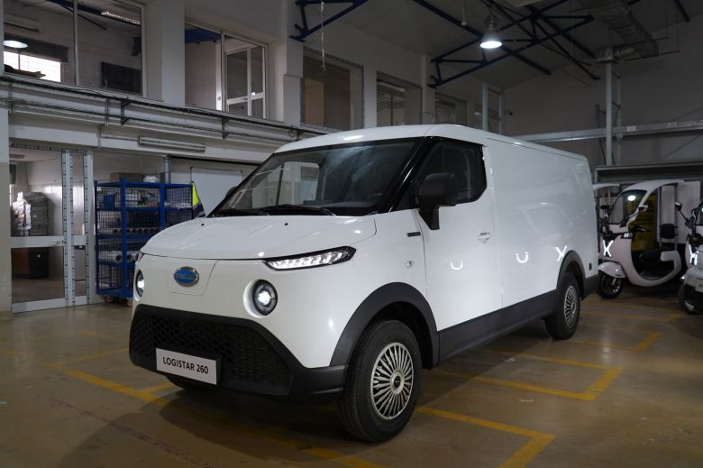 Hyacinth Automotive ouvre la voie de la logistique 100% électrique avec Cenntro et RAPSEV