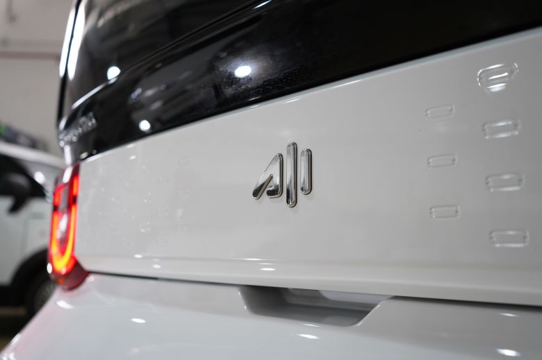 Hyacinth Automotive ouvre la voie de la logistique 100% électrique avec Cenntro et RAPSEV