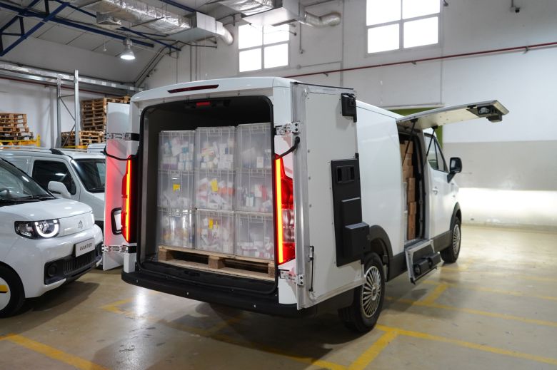 Hyacinth Automotive ouvre la voie de la logistique 100% électrique avec Cenntro et RAPSEV