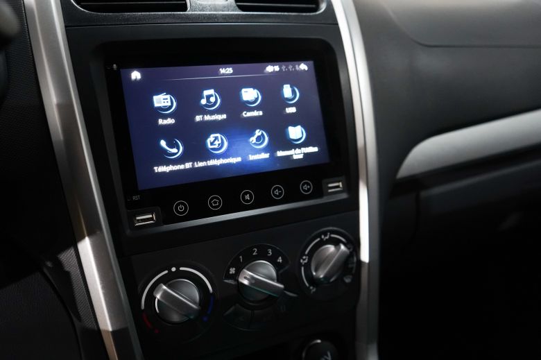 Hyacinth Automotive ouvre la voie de la logistique 100% électrique avec Cenntro et RAPSEV