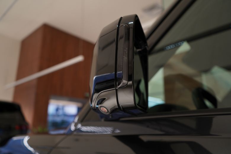 Land Rover Defender 110 3.0 L P400 X-Dynamic SE