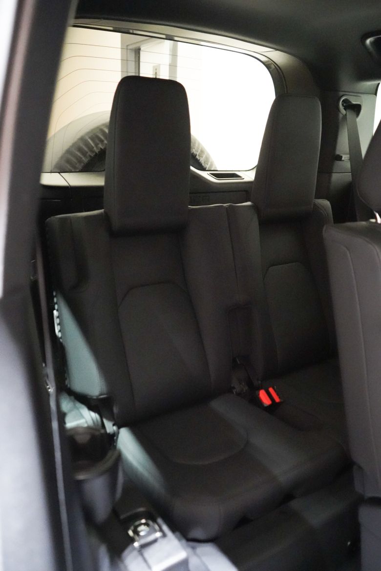 Land Rover Defender 110 3.0 L P400 X-Dynamic SE